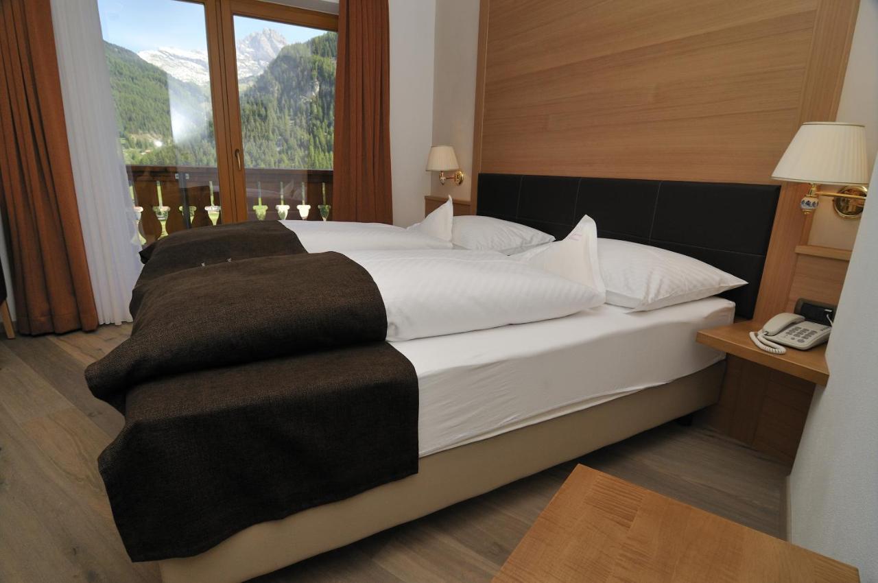 Hotel Chalet Dlaces Σέλβα ντι Βαλ Γκαρντένα Δωμάτιο φωτογραφία