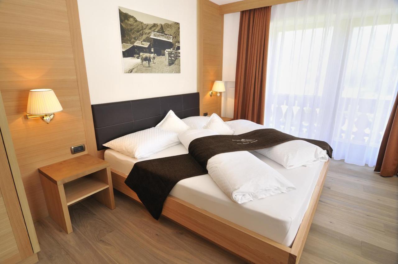 Hotel Chalet Dlaces Σέλβα ντι Βαλ Γκαρντένα Δωμάτιο φωτογραφία